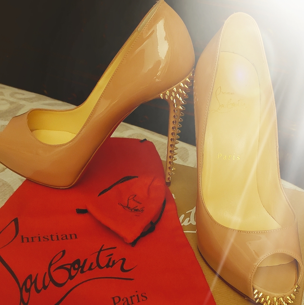 Christian Louboutin Nude NVPS